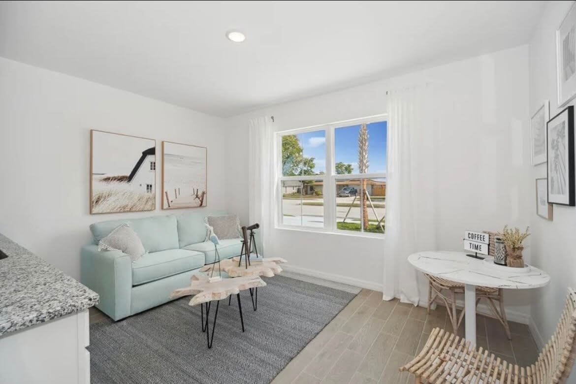 Photo - 590 Dream Ave SE