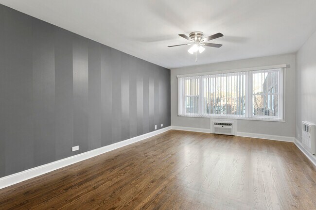 Photo - 7634 N Eastlake Terrace Unit 3S