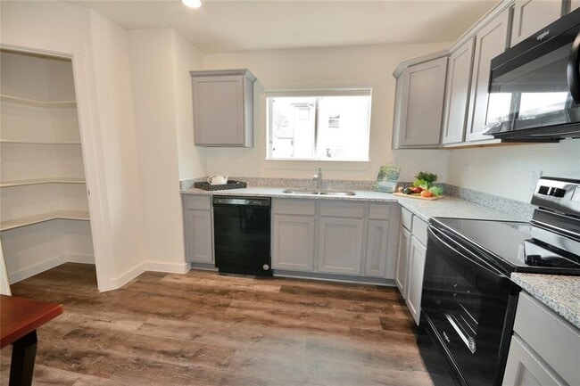 Building Photo - 21155 Gosling Rd Unit 43 C