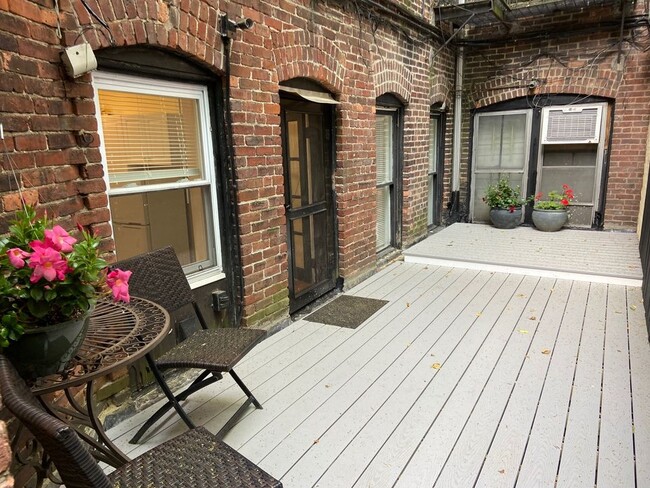 106 Charles St Unit G