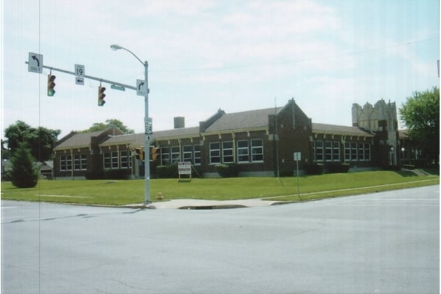 Photo - Lincoln School Apartments