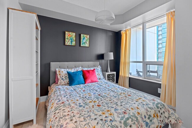 Photo - 2 Anndale Dr Unit SI ID1578200P
