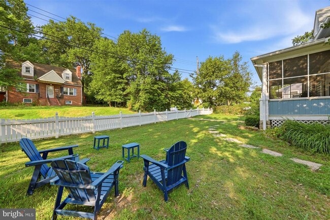 Photo - 4810 Fox St