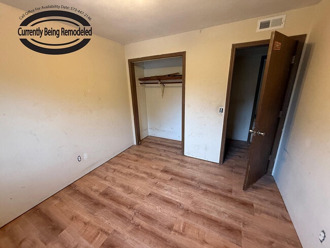 Photo - 420 NE Park Ln