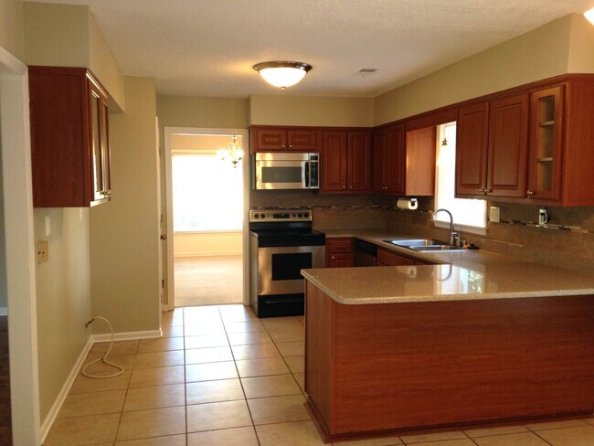 Photo - Beautiful Spacious Germantown Home!