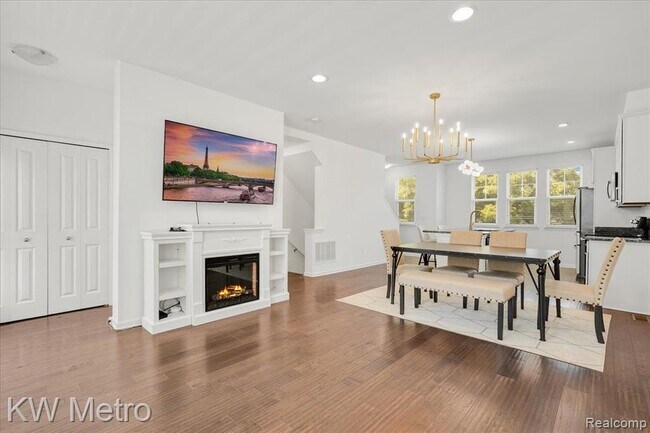 Photo - 3542 Rochester Rd