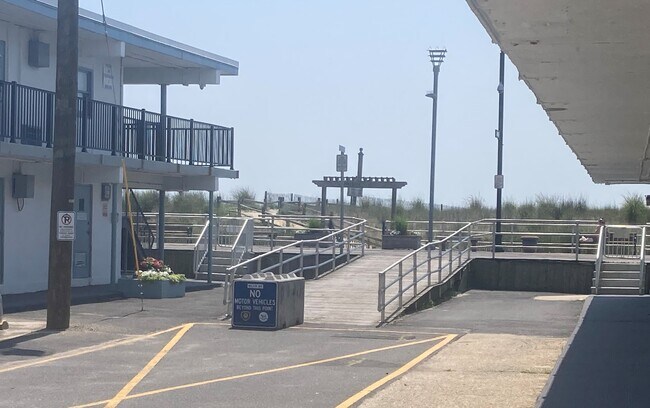 Photo - 3501 Boardwalk Unit B123