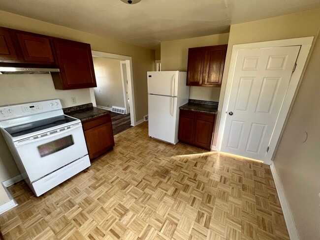 Photo - 225 Baldwin St