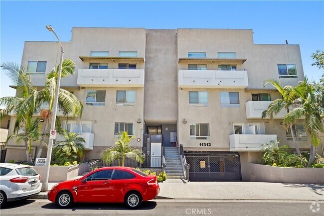 Building Photo - 11312 Huston St Unit 8-8 Rental