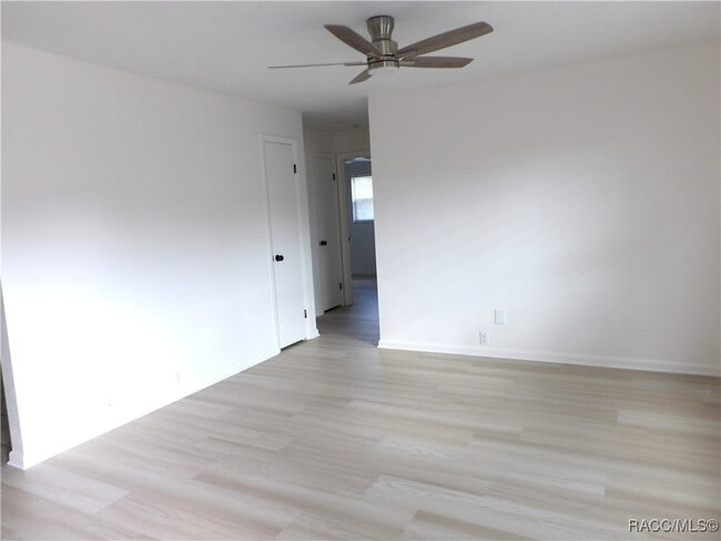 Photo - 1 Pennsylvania St