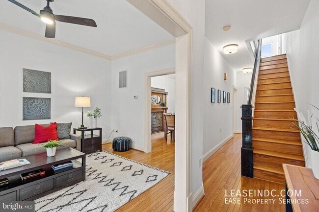 Photo - 260 15th St SE