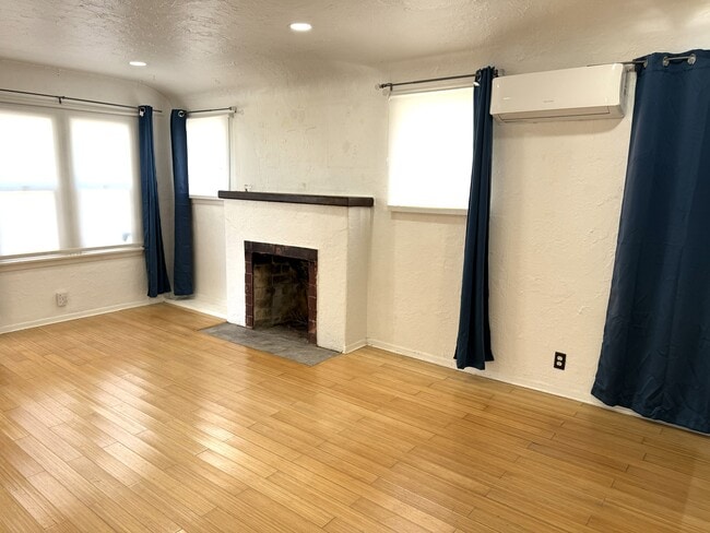 Photo - 10832 Westminster Ave