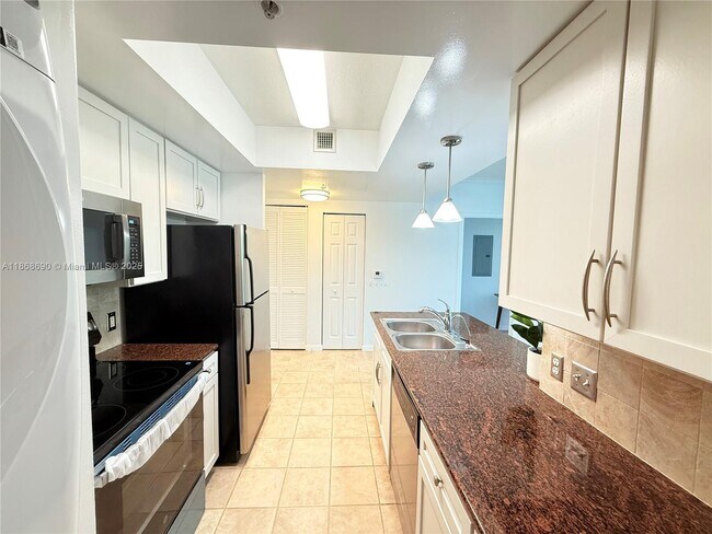 Photo - 2000 N Bayshore Dr Unit 218