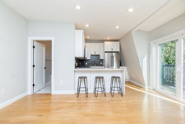 Photo - 53 Lexington St Condo Unit 3