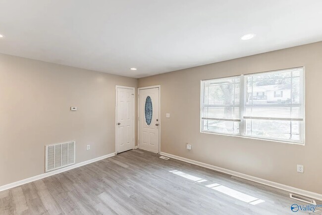 Photo - 3207 Delia Ln NW