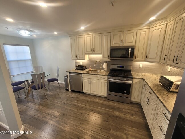 Photo - 4002 Cleveland St