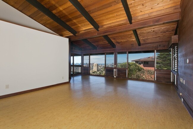 Photo - 2380 Round Top Dr