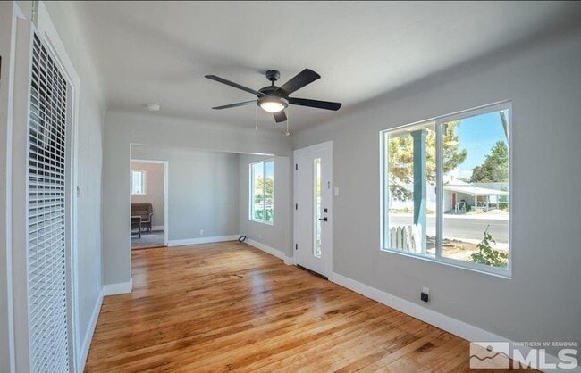 Photo - 210 Cheney St