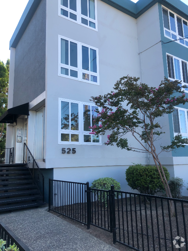 Building Photo - 525 N San Mateo Dr Unit 106 Rental