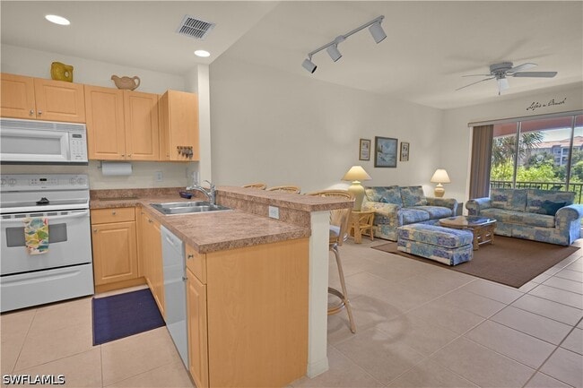 Photo - 15979 Mandolin Bay Dr Unit 202