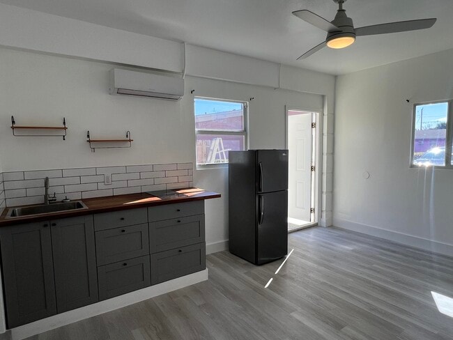 Photo - 320 Blue Heron Blvd