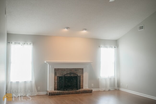Photo - 20 Lakeside Dr