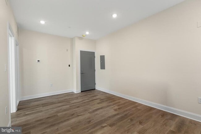 Building Photo - 511 Gorgas Ln Unit C