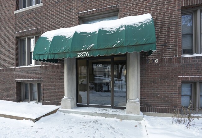 Entrance - 2882-2882 Humboldt Ave S