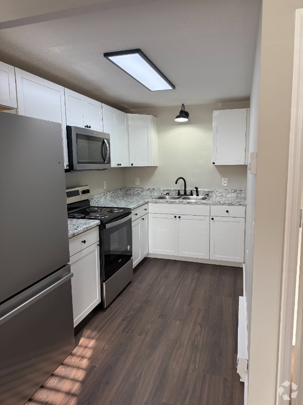 Building Photo - 401 Green St Rental