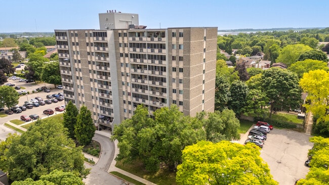 Building Photo - Trillium Village
