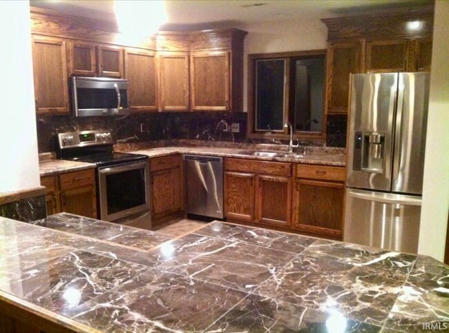 Photo - 9375 Cooper Rd