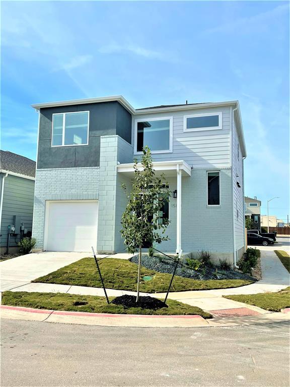 Photo - 15110 Forum Ave