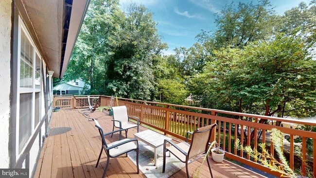 Photo - 104 Laurel Ln