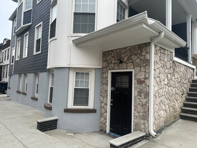 Photo - 678 Bergen Ave Unidad 1