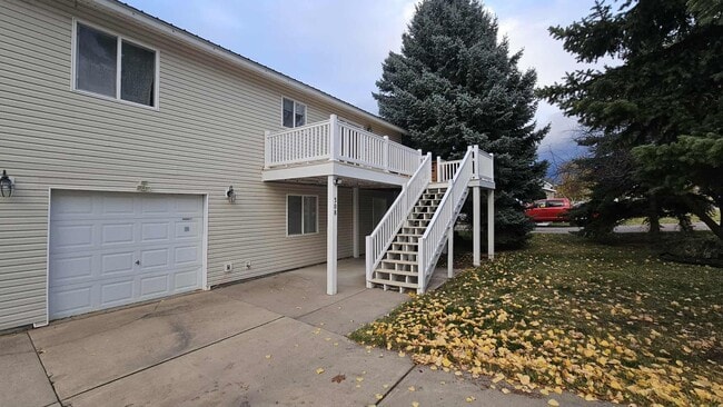 Photo - Fully Furnished House with views and all u...