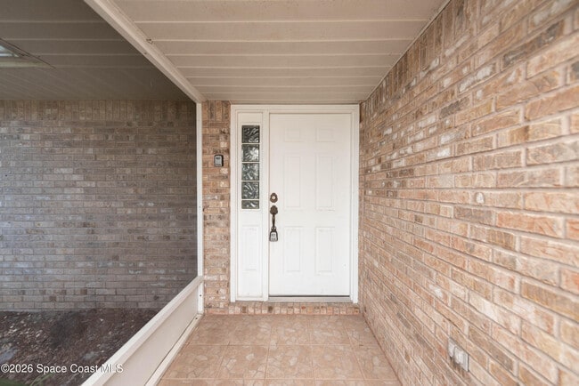 Photo - 1236 Buffing Cir SE