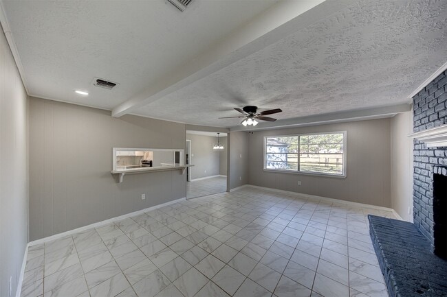 Building Photo - 361 Dawn Hill Dr