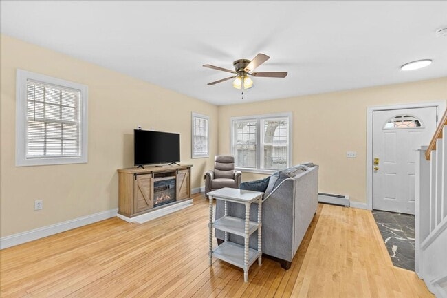 Photo - 416 Pearl St Unidad 46 Campus Ct - June 1st, 2026