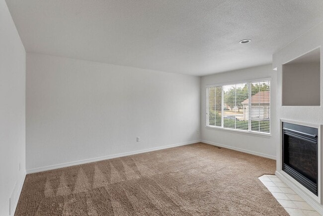 Photo - Spacious 2 bedroom 3 bath Townhome - South Fort Collins