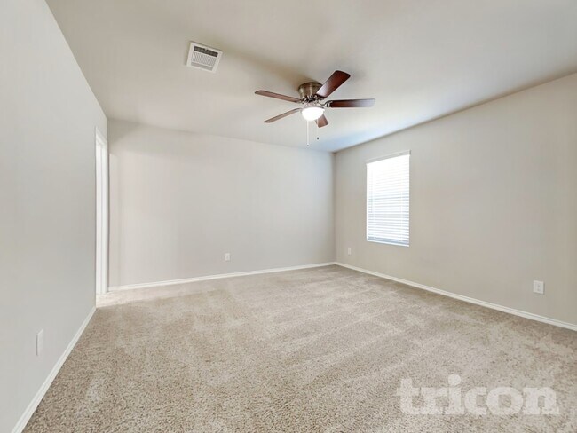 Photo - 9727 Marbach Hl