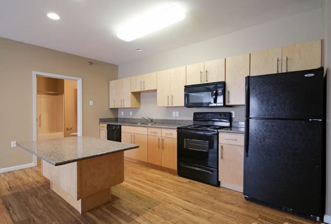 Photo - Mandan Place Apartments