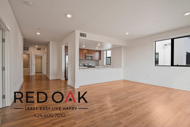 Photo - 5727 La Mirada Ave Unit 402