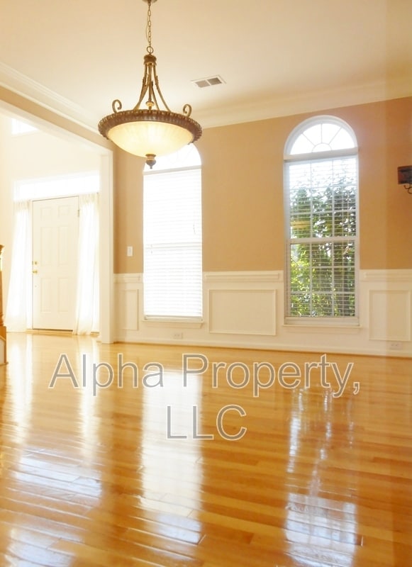 Photo - 1205 Carriage Park Cir