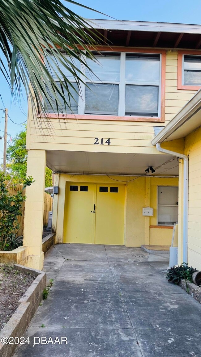 Photo - 212 Glenview Blvd Apartment Unit #214 upstairs