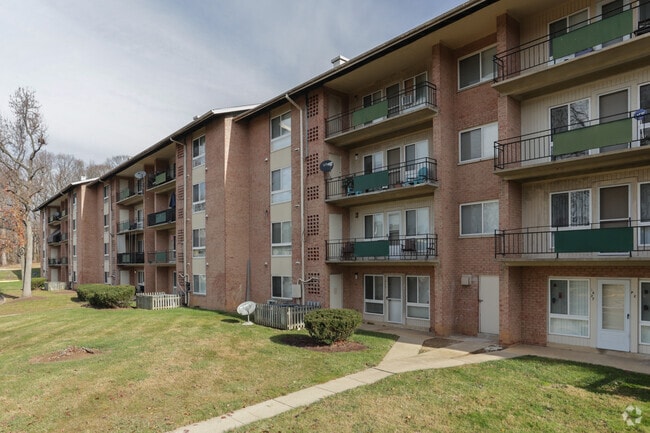Forest Hill Apartments