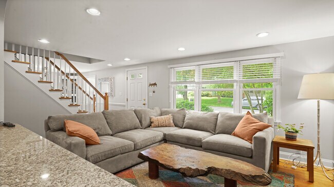 Photo - 14 Timberline Rd