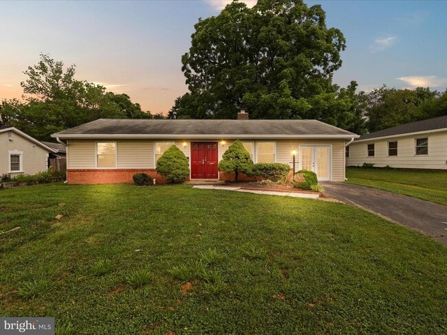 Building Photo - 804 W Nettle Tree Rd Rental