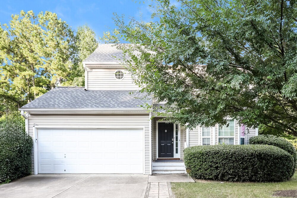 Photo - 255 Bainbridge Cir House