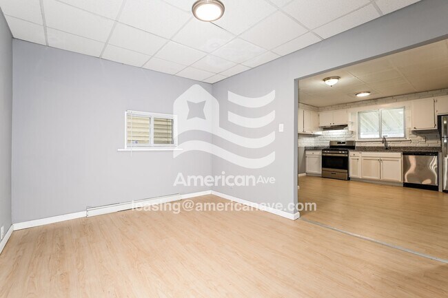 Photo - 1611 4th Ave