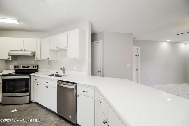 Photo - 6054 Cardiff Ave